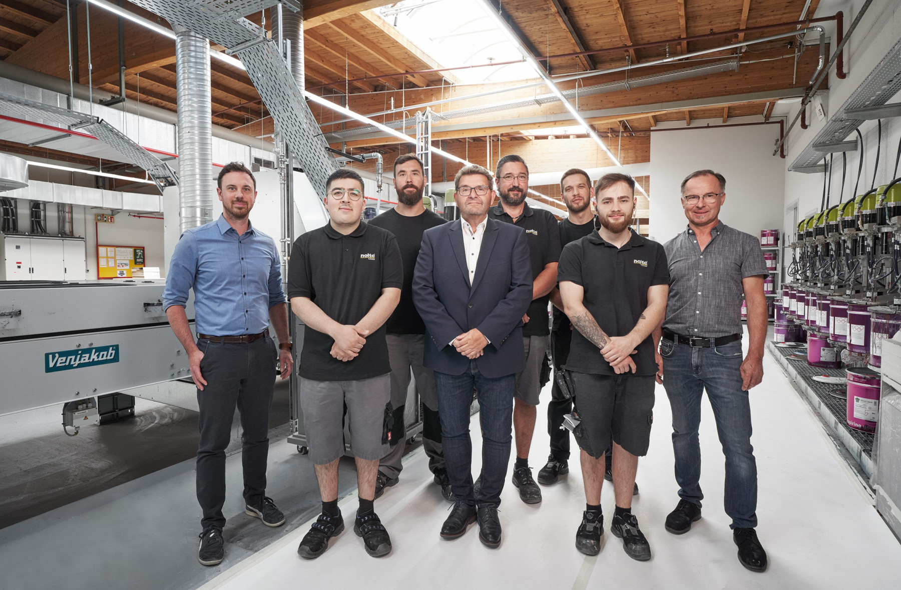 From left to right.: Project Manager Raphael Gottschalk, Machine operator Thorsten Mittwoch, Team leader finishing Dennis Szameit, Managing Director Technology Marc Hogrebe ,Production assistant Mortaza  Karimzada, Painter Juri Ivanov, Machine Operator Jannis Töpfer, Manager Surface Department in Löhne, Reinhard Prus.