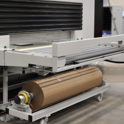 Coating machine - VEN SPRAY SMART infeed