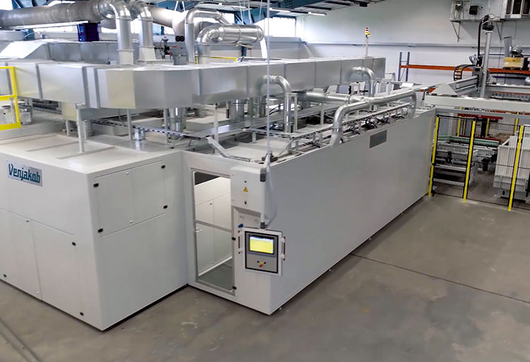 Fully automatic pipe coupling coating, marking, and signing system